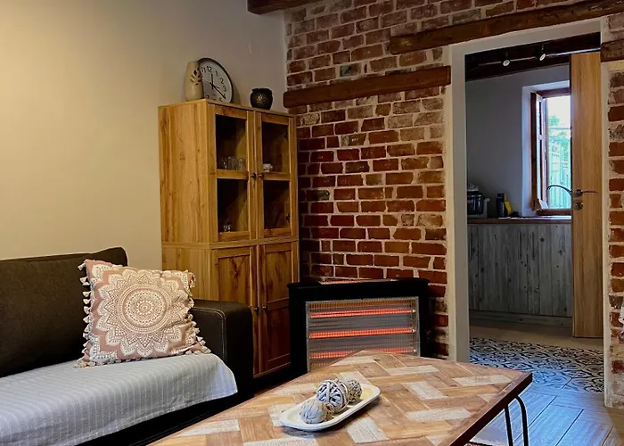 Aristos Cottage